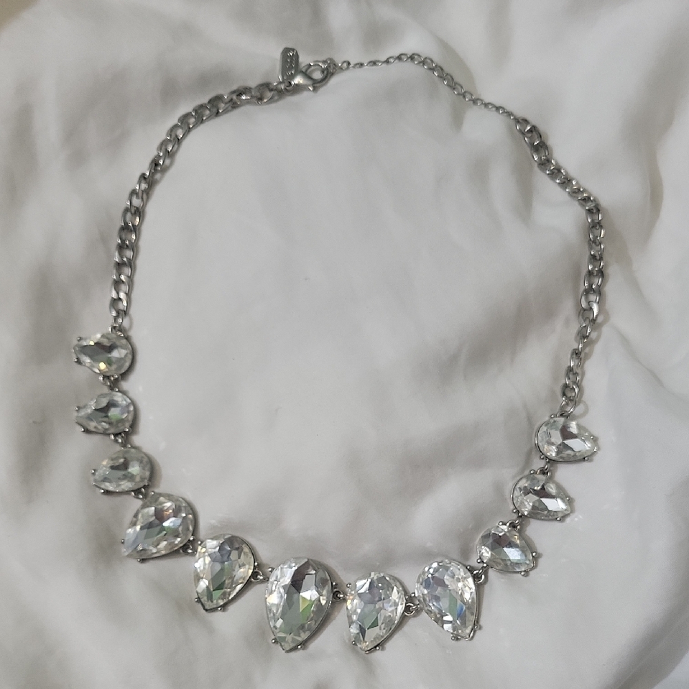 Tasha Silver Necklace with Crystal Drops
